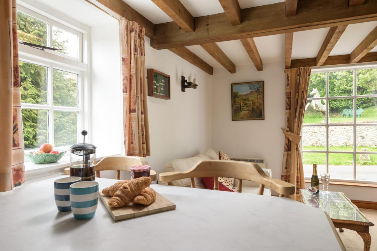 Luccombe Farm Holiday Cottages Milton Abbas Exterior photo