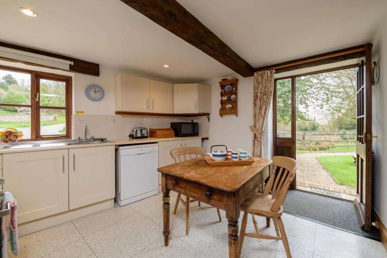 Luccombe Farm Holiday Cottages Milton Abbas Exterior photo