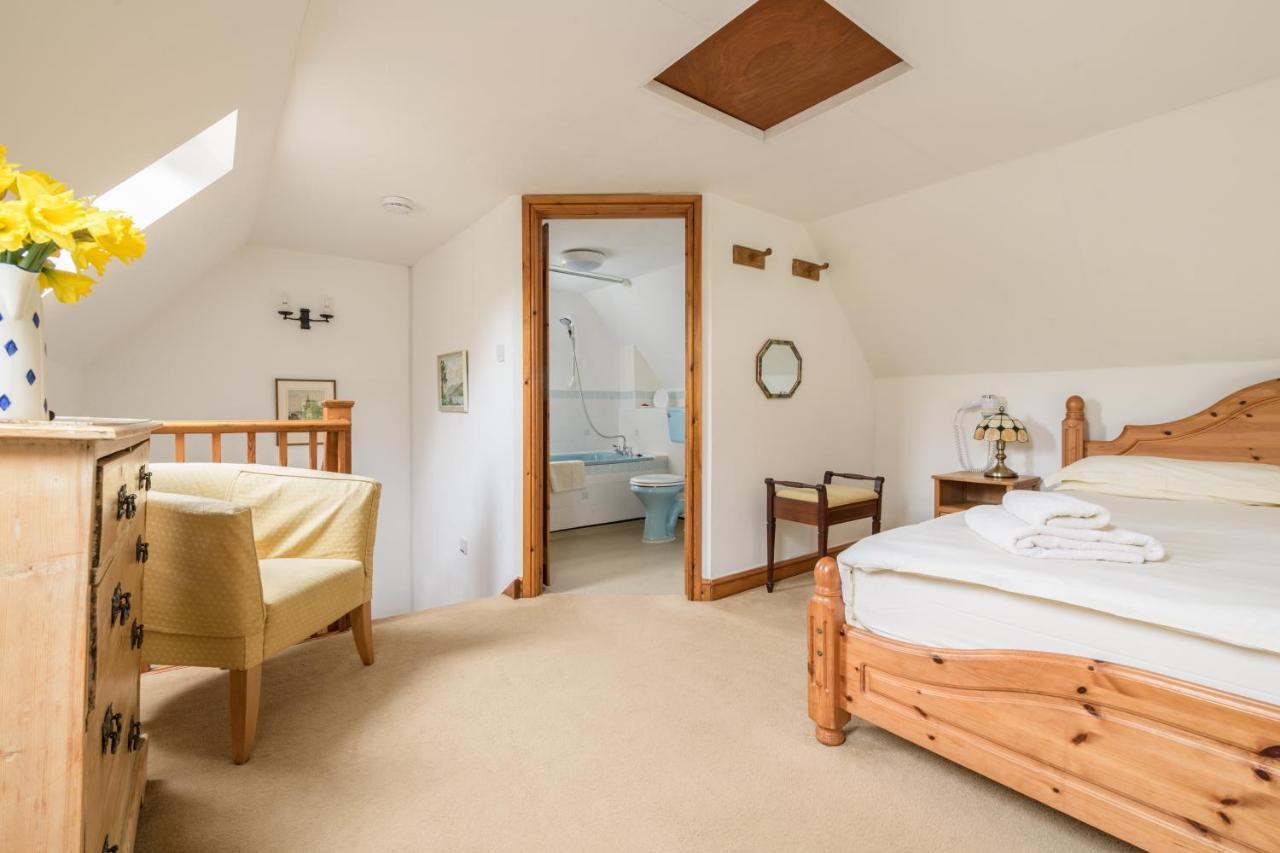 Luccombe Farm Holiday Cottages Milton Abbas Exterior photo