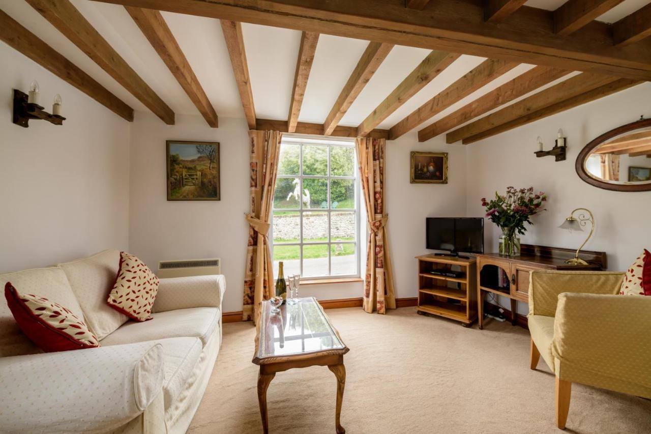 Luccombe Farm Holiday Cottages Milton Abbas Exterior photo