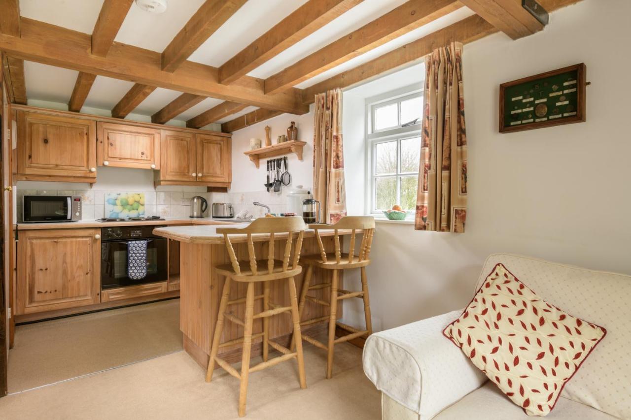 Luccombe Farm Holiday Cottages Milton Abbas Exterior photo