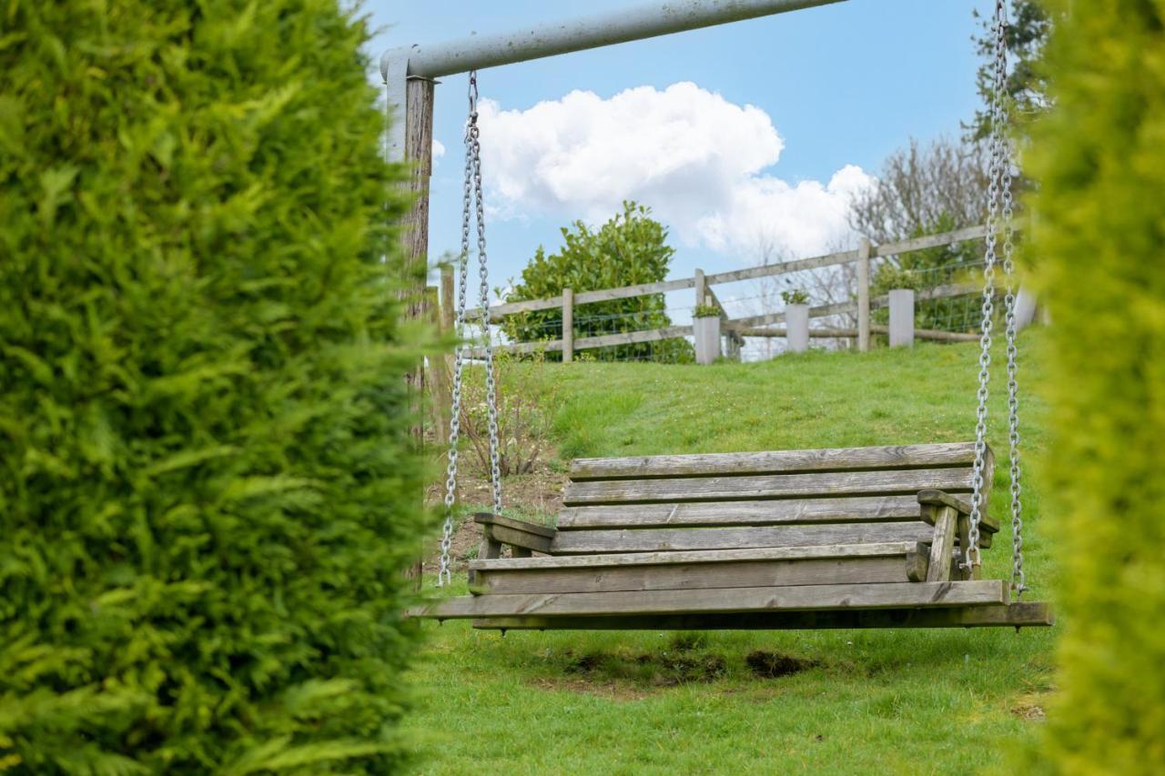 Luccombe Farm Holiday Cottages Milton Abbas Exterior photo