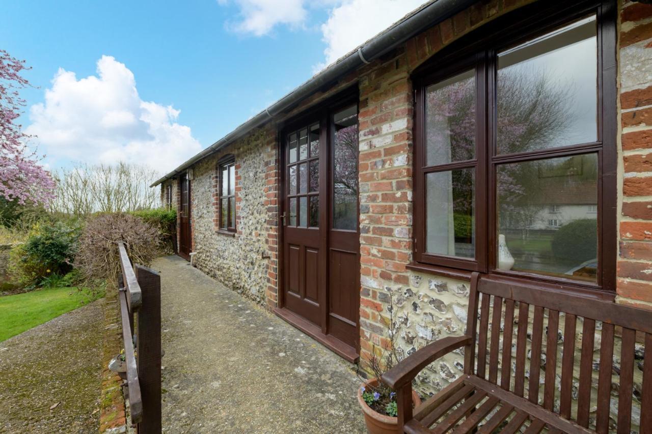 Luccombe Farm Holiday Cottages Milton Abbas Exterior photo